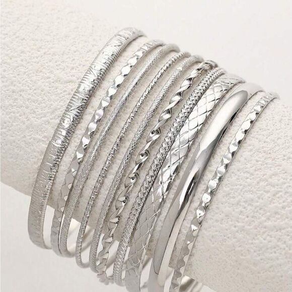 Ten Virtual Retro Multilayer Bangle Bracelet Set - Picture 2 of 6